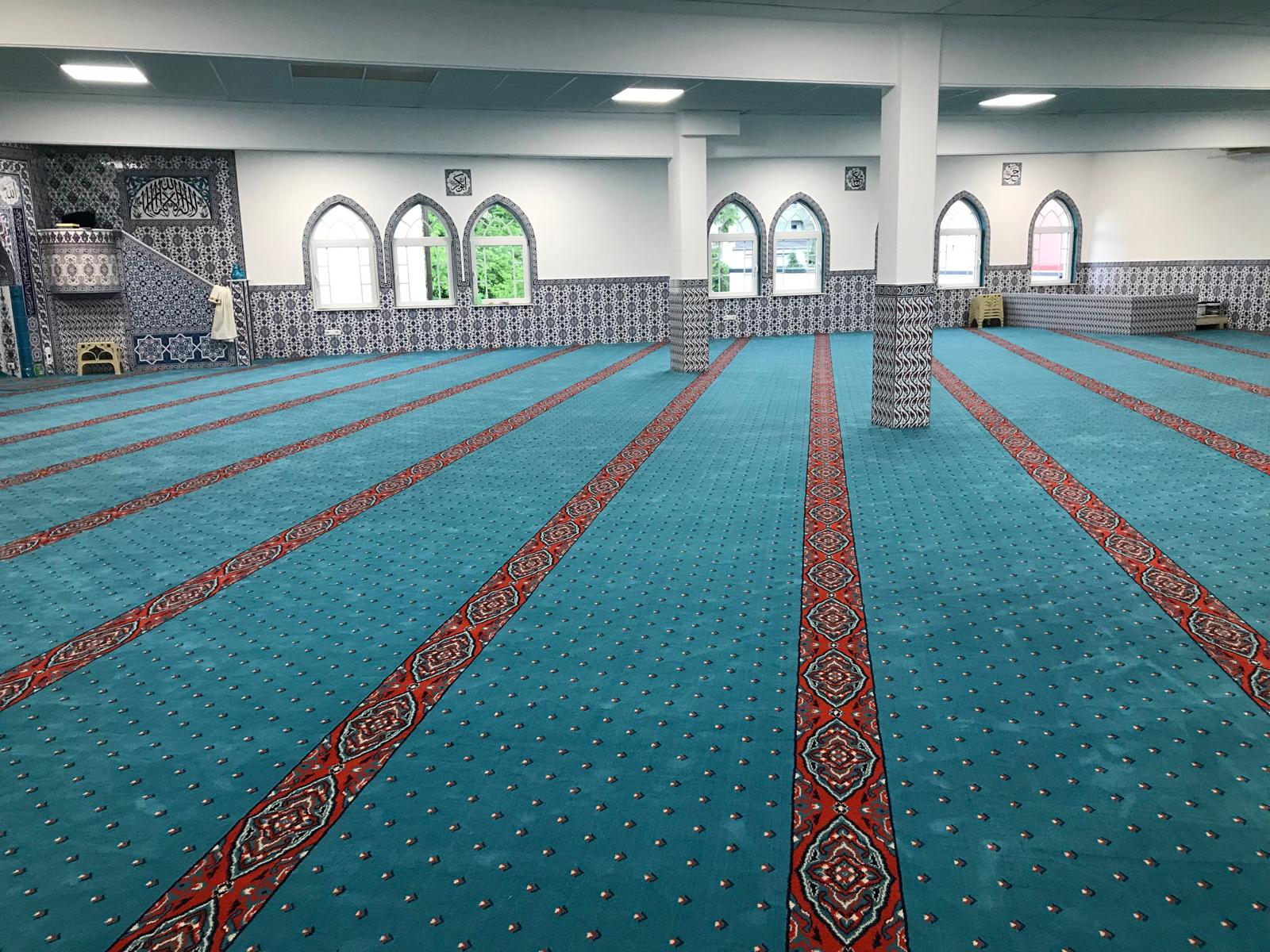 Weiter Gebetsraum der Bochum Merkez Camii